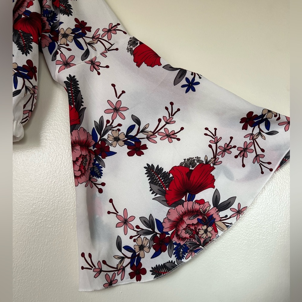 Shein top - Picture 3 of 4